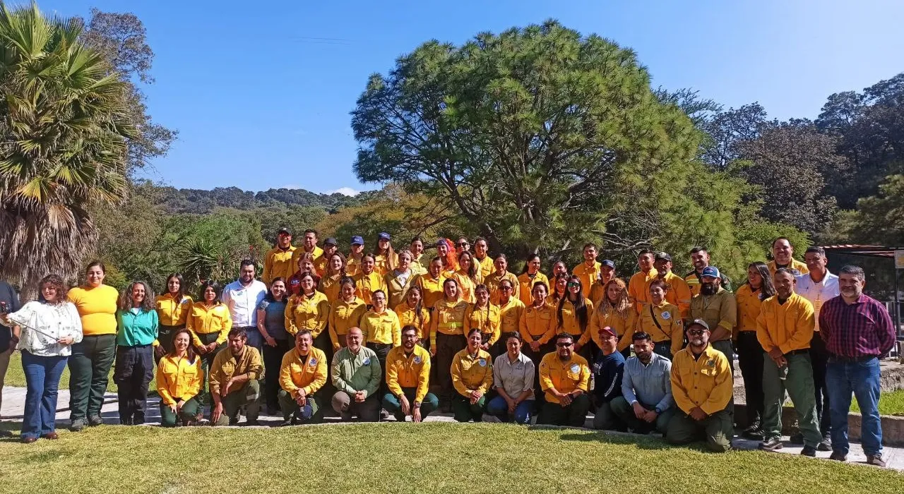 Imagen grupal de todas las personas participantes en la WTREX de México